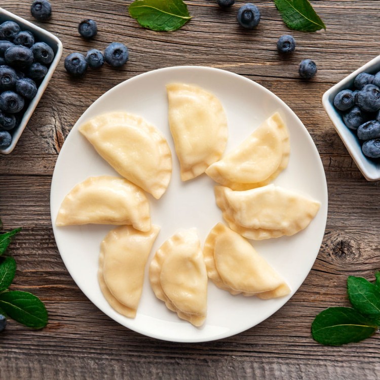 pierogi-z-jagodami.jpg